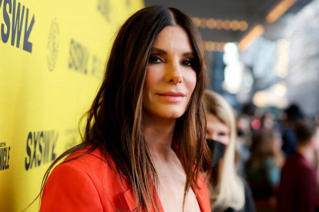 ht1-at-60-sandra-bullock-splits