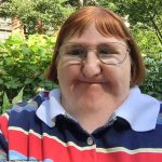 18249092-7443429-Illinois_writer_Melissa_Blake_posted_a_trio_of_selfies_on_her_Tw-a-19_1568028152693